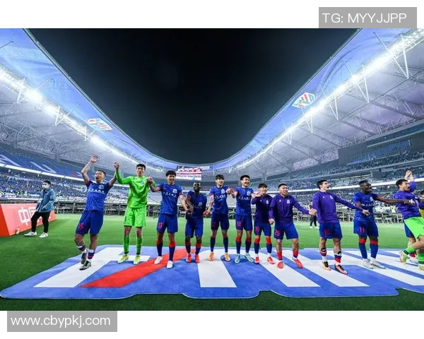 中国女足明星球员引领风潮 聚焦中国足球队未来发展与挑战